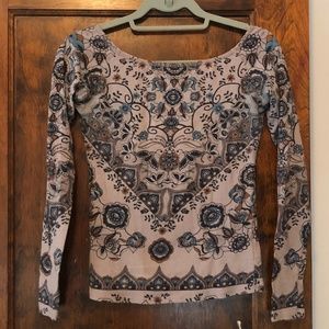 Off the shoulder patterned long sleeve